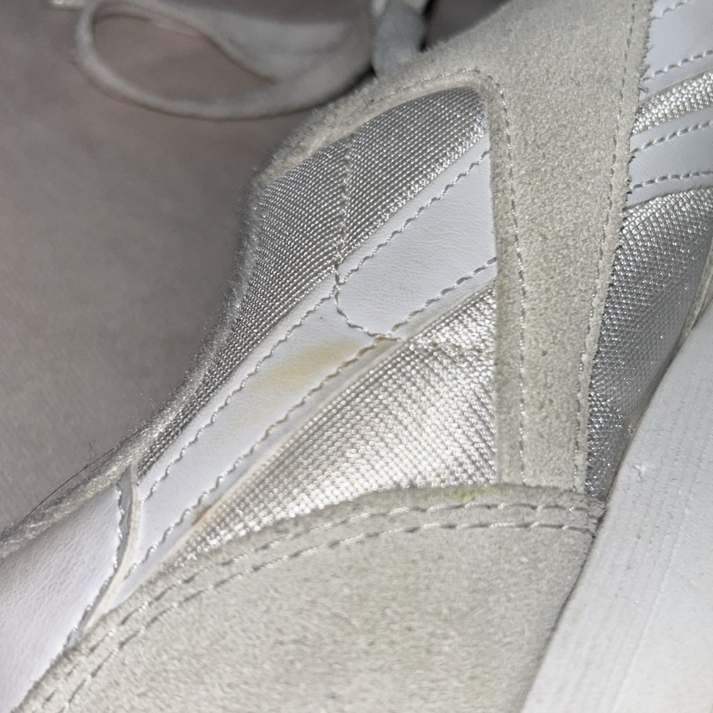 Reebok Classics - Picture 8 of 8
